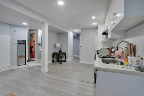 44 Falmead Road Ne, Calgary, AB - Indoor