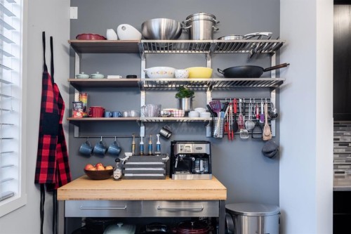 623 Walden Drive Se, Calgary, AB - Indoor Photo Showing Kitchen