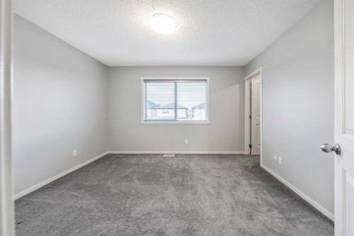 623 Walden Drive Se, Calgary, AB - Indoor Photo Showing Bathroom