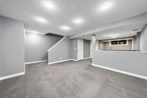 623 Walden Drive Se, Calgary, AB - Indoor