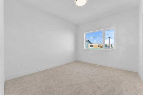 99 South Shore Road, Chestermere, AB - Indoor Photo Showing Other Room