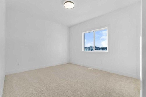 99 South Shore Road, Chestermere, AB - Indoor Photo Showing Other Room