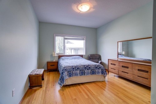 224 52 Avenue West, Claresholm, AB - Indoor Photo Showing Bedroom