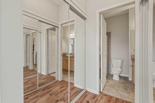 206-3651 Marda Link Sw, Calgary, AB - Indoor Photo Showing Bathroom