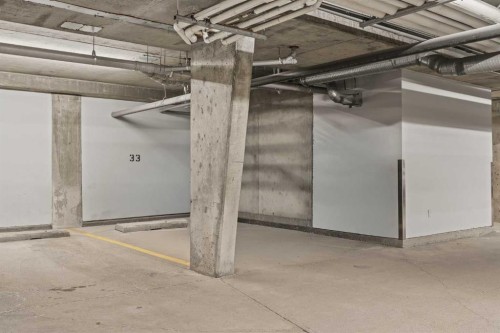 206-3651 Marda Link Sw, Calgary, AB - Indoor Photo Showing Garage