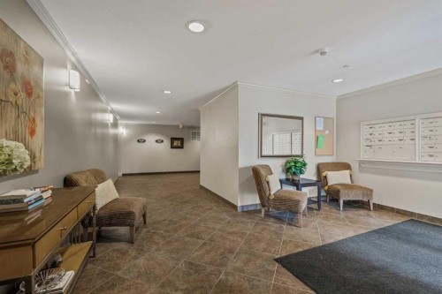 206-3651 Marda Link Sw, Calgary, AB - Indoor Photo Showing Other Room