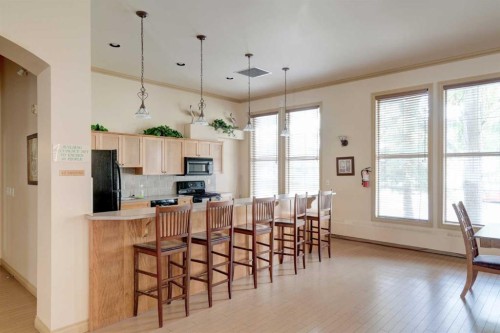 206-3651 Marda Link Sw, Calgary, AB - Indoor