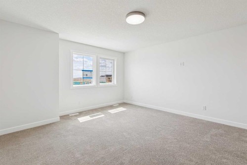 10 Quartz Gate, Balzac, AB - Indoor Photo Showing Other Room