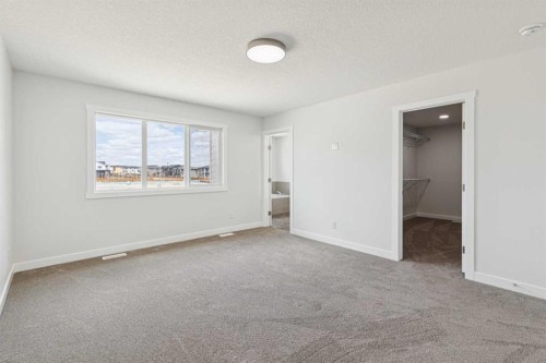 10 Quartz Gate, Balzac, AB - Indoor Photo Showing Other Room