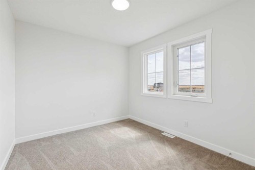 10 Quartz Gate, Balzac, AB - Indoor Photo Showing Other Room