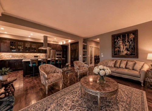 23 Aspen Summit Mount Sw, Calgary, AB - Indoor Photo Showing Living Room