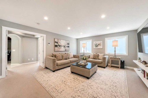 23 Aspen Summit Mount Sw, Calgary, AB - Indoor Photo Showing Living Room