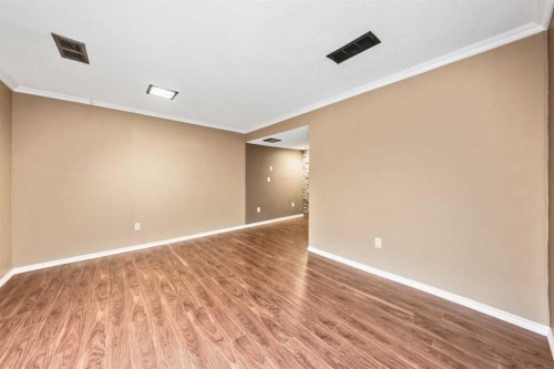 120 Pennsburg Way Se, Calgary, AB 