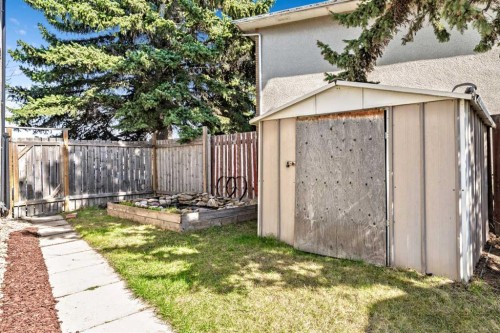 120 Pennsburg Way Se, Calgary, AB 