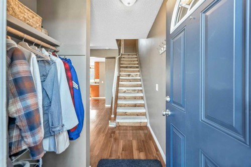 120 Pennsburg Way Se, Calgary, AB 