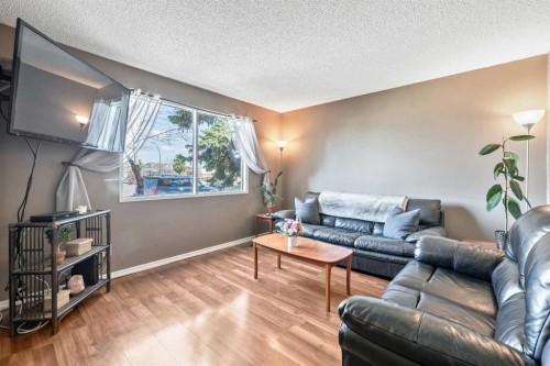 120 Pennsburg Way Se, Calgary, AB 
