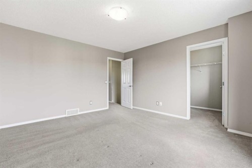 49 Evermeadow Manor Sw, Calgary, AB 