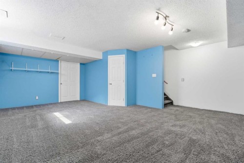 49 Evermeadow Manor Sw, Calgary, AB 