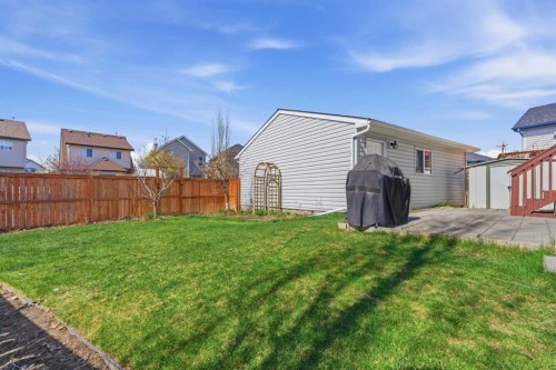 49 Evermeadow Manor Sw, Calgary, AB 
