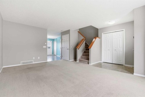 49 Evermeadow Manor Sw, Calgary, AB 