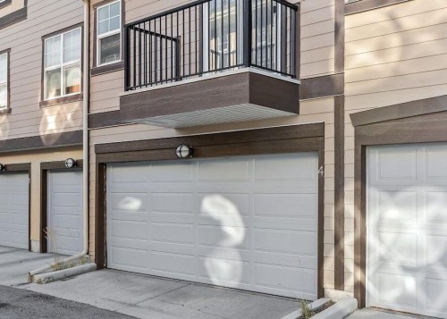 4 Evanscrest Gardens Nw, Calgary, AB -  With Exterior