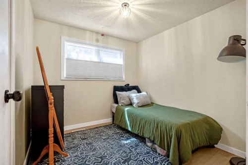 99 Beddington Crescent Ne, Calgary, AB - Indoor Photo Showing Bedroom