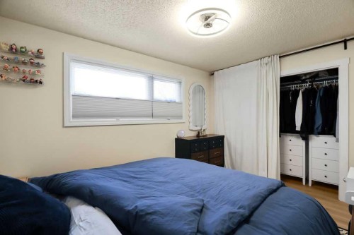 99 Beddington Crescent Ne, Calgary, AB - Indoor Photo Showing Bedroom