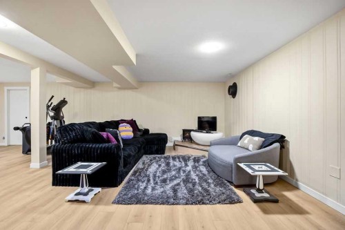 99 Beddington Crescent Ne, Calgary, AB - Indoor
