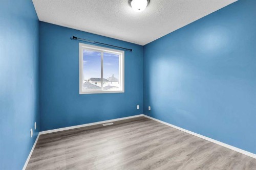 164 Bridleridge Gardens Sw, Calgary, AB - Indoor Photo Showing Other Room