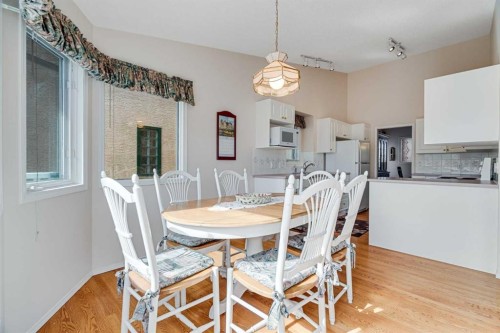 58 Evergreen Bay Sw, Calgary, AB - Indoor Photo Showing Dining Room