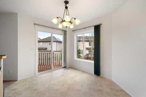 112 Everridge Drive Sw, Calgary, AB - Indoor Photo Showing Other Room