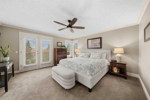 527 Scimitar Bay Nw, Calgary, AB - Indoor Photo Showing Bedroom