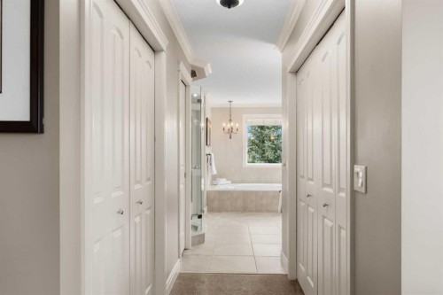 527 Scimitar Bay Nw, Calgary, AB - Indoor Photo Showing Other Room
