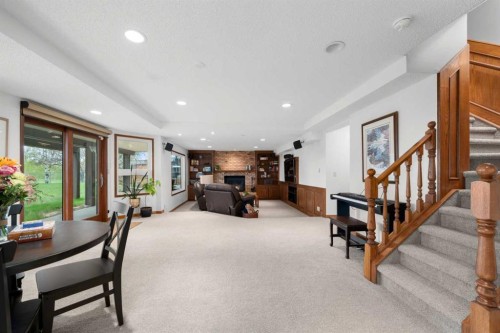 527 Scimitar Bay Nw, Calgary, AB - Indoor