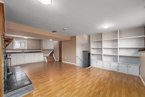 5207 5 Avenue Se, Calgary, AB - Indoor