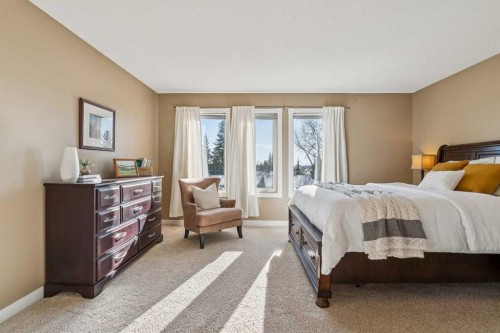 110 Candle Terrace Sw, Calgary, AB - Indoor Photo Showing Bedroom