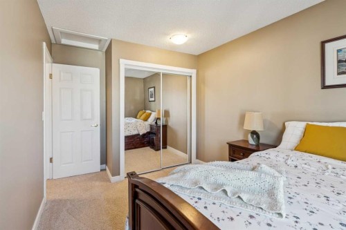 110 Candle Terrace Sw, Calgary, AB - Indoor Photo Showing Bedroom