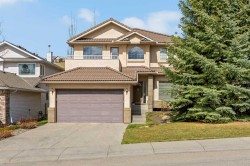 30 Gleneagles View Cochrane, AB T0L 0W2