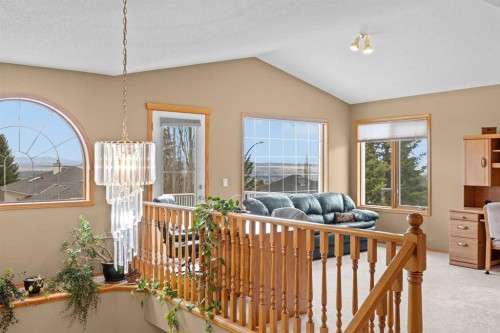 30 Gleneagles View, Cochrane, AB - Indoor Photo Showing Bedroom