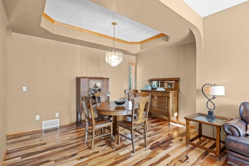 30 Gleneagles View, Cochrane, AB - Indoor Photo Showing Dining Room