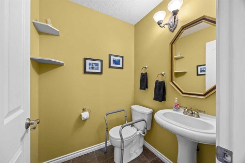 11178 Hidden Valley Drive Nw, Calgary, AB - Indoor Photo Showing Bathroom