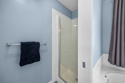 11178 Hidden Valley Drive Nw, Calgary, AB - Indoor Photo Showing Bathroom