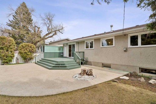 9843 5 Street Se, Calgary, AB - Outdoor