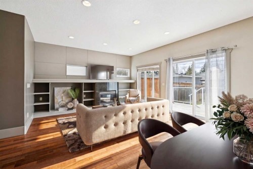 229 29 Avenue Ne, Calgary, AB - Indoor