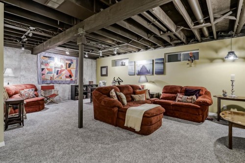 25-200 Sandstone Drive Nw, Calgary, AB - Indoor Photo Showing Basement