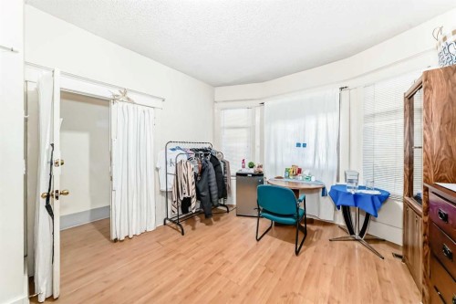 1227 13 Avenue Sw, Calgary, AB - Indoor Photo Showing Other Room