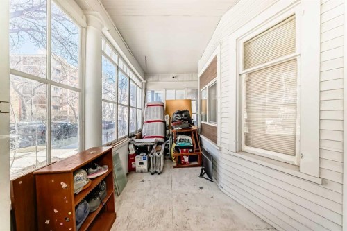 1227 13 Avenue Sw, Calgary, AB - Indoor Photo Showing Other Room