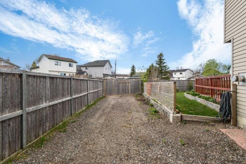 49 Martin Crossing Green Ne, Calgary, AB - Outdoor