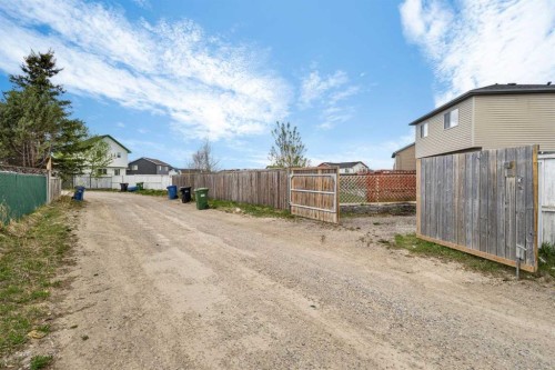 49 Martin Crossing Green Ne, Calgary, AB - Outdoor