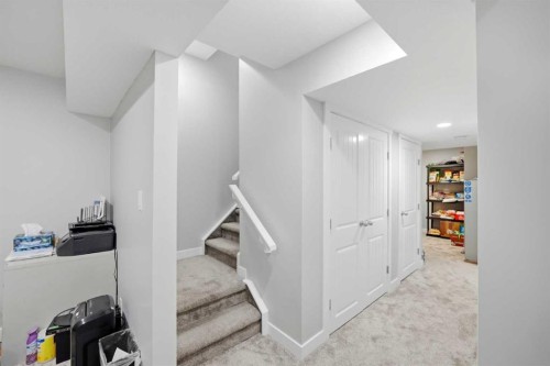39 Panora Square Nw, Calgary, AB - Indoor